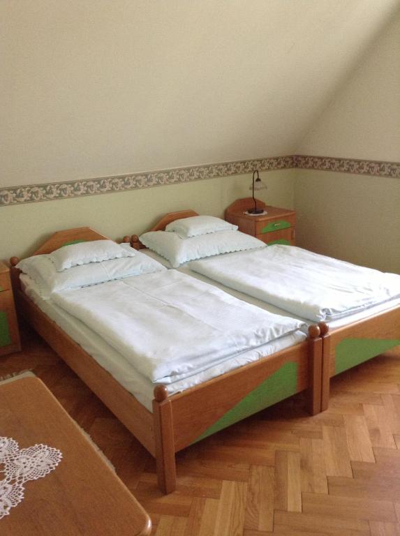 Fonix Fogado Otel Lenti Oda fotoğraf
