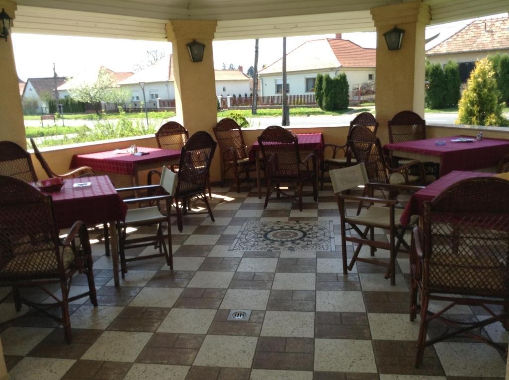 Fonix Fogado Otel Lenti Dış mekan fotoğraf